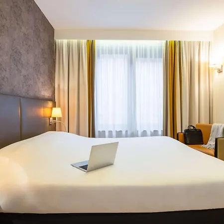 Ibis Styles Brussels Centre Stephanie Hotel 3*