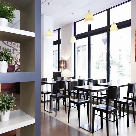 Ibis Styles Brussels Centre Stephanie