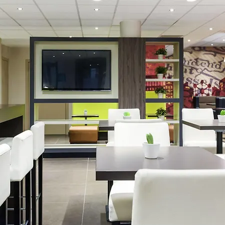 Ibis Styles Brussels Centre Stephanie Hotel